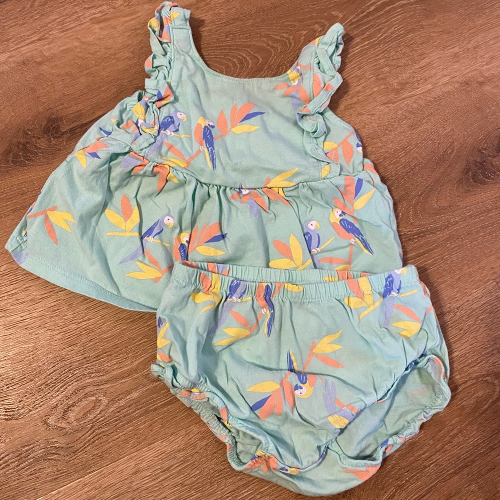 Colorful Parrot Print Baby Outfit